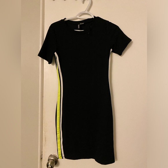 H&M Black Mini Dress - Picture 1 of 2